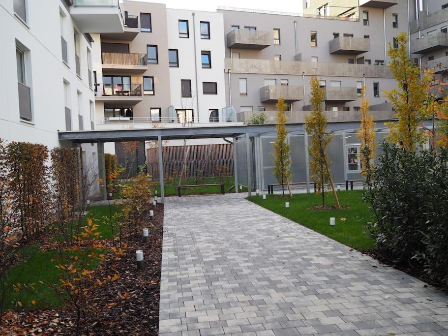 Cityheart Constellation Avec Parking Strasbourg Eksteriør bilde